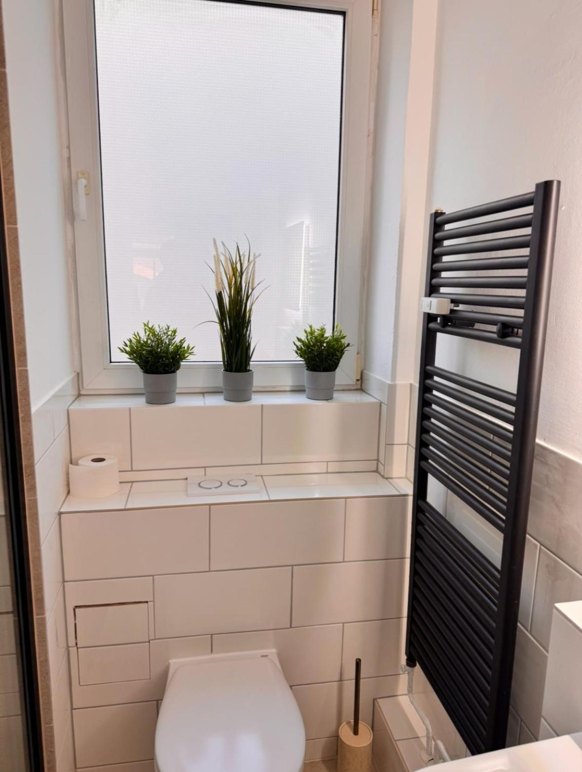 New Apartment In Magdeburg Buckau - Waschmaschine, Smart-Tv, Neues Badezimmer ภายนอก รูปภาพ